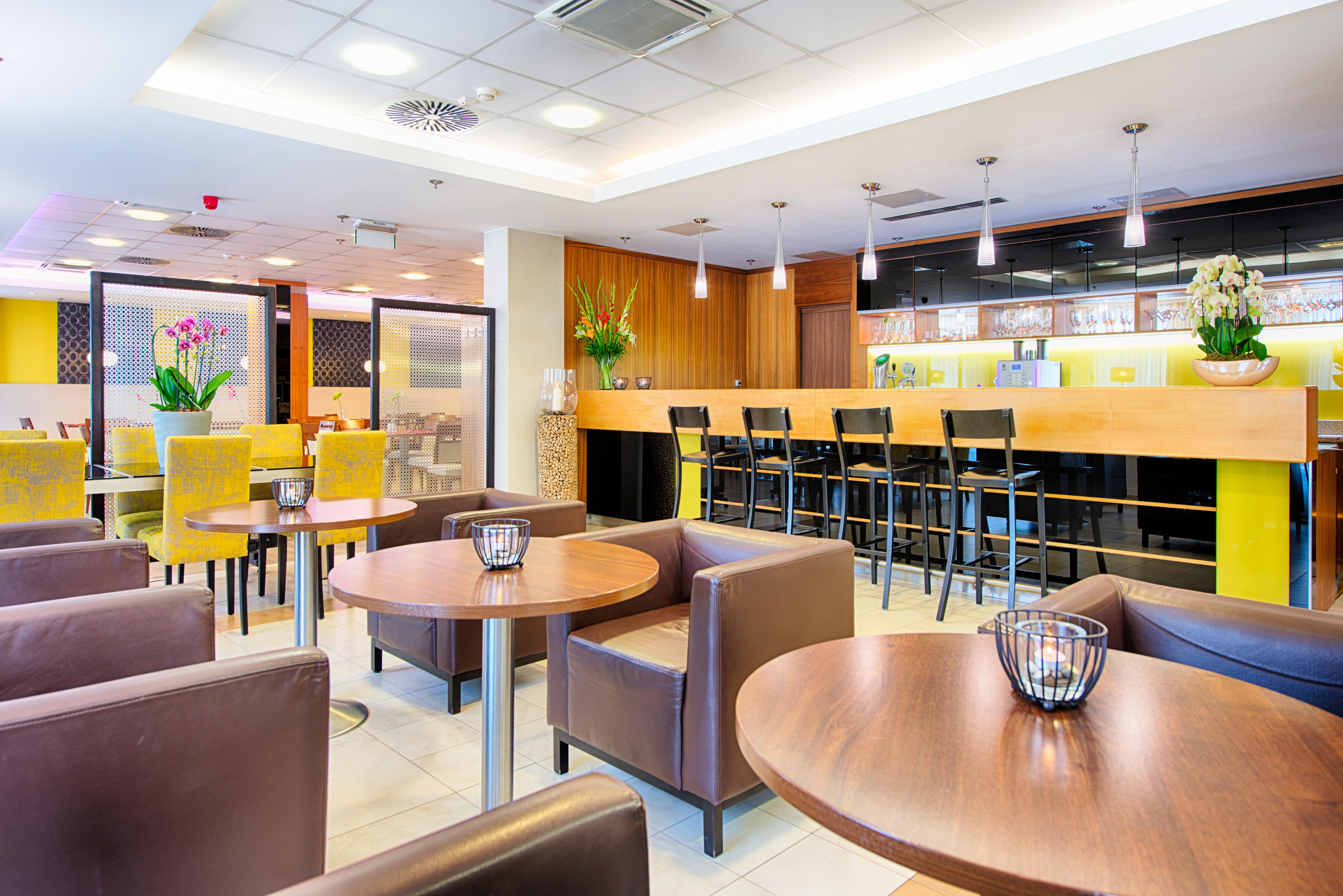 布达佩斯阿莎高级酒店 外观 照片